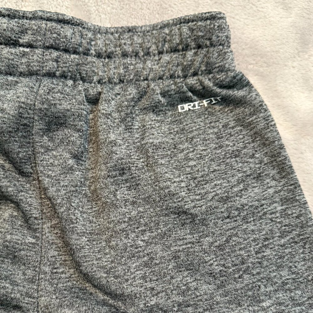 Nike Dri-FIT Kids Heather Gray Joggers Size 7 Boy Athletic Sweatpants Active - Picture 3 of 6